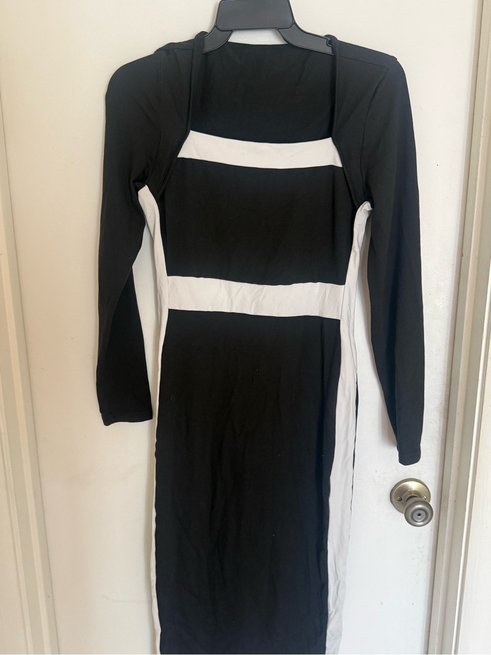 Black and White Long Sleeve Bodycon Dress